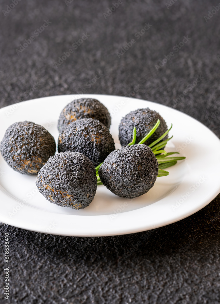 Poster Black truffle mozzarella balls