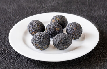 Black truffle mozzarella balls
