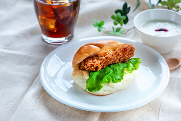チキンバーガー
