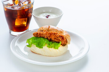 チキンバーガー