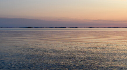 Fototapeta na wymiar Summer evening by the sea