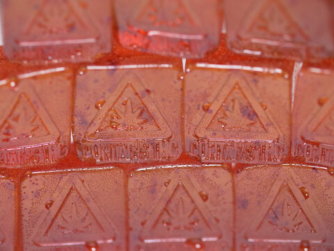 Legal Cannabis Gummies With a THC Warning
