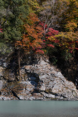 秋の長瀞の岩畳