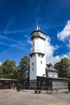 The Fr&ouml;bel Tower near Oberwei&szlig;bach