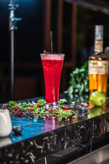 Red TINTO DE VERANO cocktail in a glass.