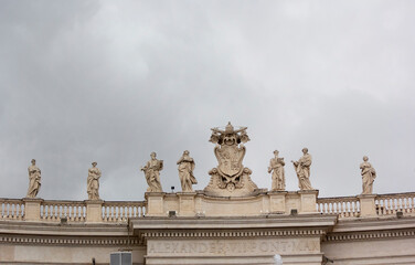 Fototapeta premium Statues at St. Peter's Basilica, Vatican, Italy