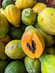 Fresh Papayas at a Hawaiian Farmer’s Market