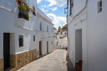 Fototapeta na wymiar Streets with white houses - Arcos de la Frontera, Cadiz, Spain