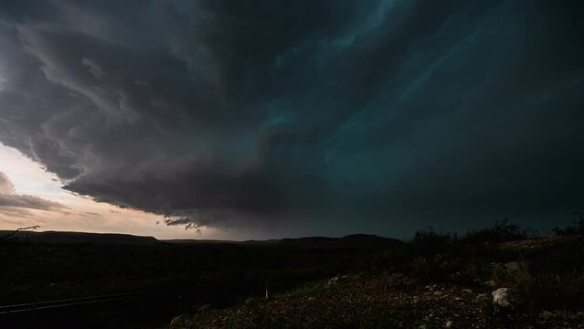 Turquoise Supercell Moving Across the Southern Texas landscape, Time lapse