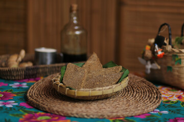 Delicioso pé-de-moleque caiçara, uma iguaria tradicional de Paraty, feito com farinha de...