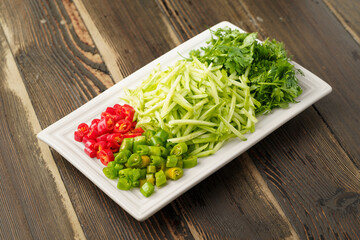 Ingredients required for special Chinese cold noodle