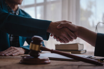 Team meeting at law firm, Business people discussion advisor concept, Non-reciprocal contract, Default, Earnest, Delict/tortious actions, Personally or Several liability, Defense of a prescription