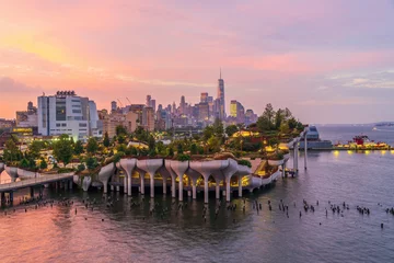 Fototapeten Cityscape of downtown Manhattan skyline with the Little Island Public Park in New York City at sunrise © f11photo