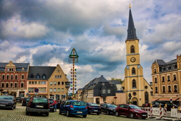 stollberg, deutschland - hauptmarkt mit kirche st. jakobi