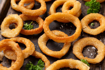 Crunchy Fried Battered onion rings with garlic sauce