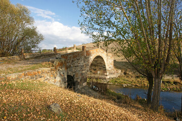 Fototapeta premium Located in Bolu, Turkey, Cogullu Village is an old Turkish village. Natural life continues. There is a historical bridge in the village.