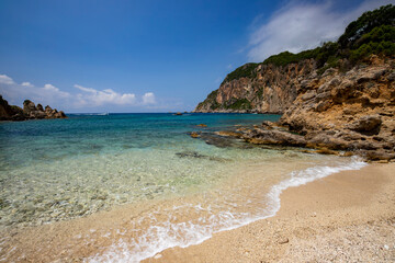Fototapeta na wymiar Krajobraz morski, wypoczynek i zwiedzanie greckiej wyspy Korfu
