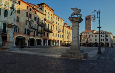 Fototapeta na wymiar The square of Bassano del Grappa.