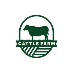 Obraz premium Cattle farm logo design vector illustration. Cow farm logo. Livestock logo vector