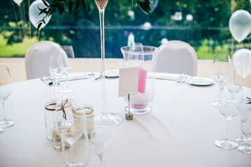 Dekoracje weselne, kwiaty na wesele, aranżacja weselna, oprawa weselna © Kristofer Vinc