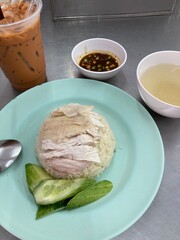 カオマンガイとタイミルクティ