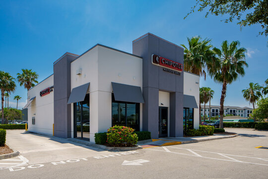 Chipotle Mexican Grill restaurant Pineapple Commons RK Center Stuart Florida