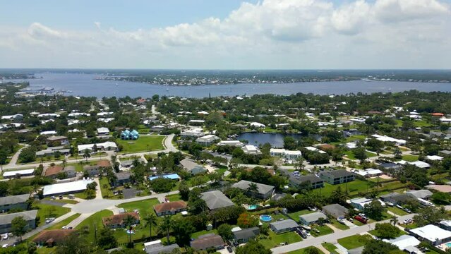 Aerial video St Lucie River by Stuart Florida