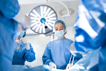 A team of surgeons is fighting for life, for a real operation, for real emotions. The intensive...