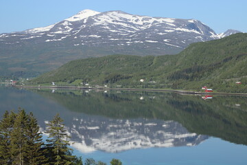 Fototapeta premium Fjord des ile Vesteralen, Norvège