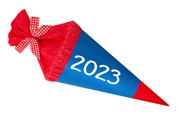 Schultüte für den ersten Schultag 2023 und weisser Hintergrund