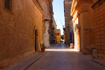 Fototapeta na wymiar mdina città antica di malta