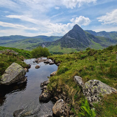 Tryfan: Majestic Peaks and Adventurous Ascents