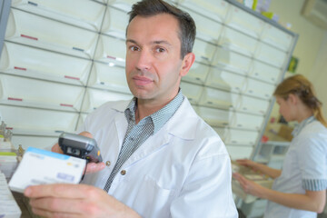 Obraz premium hospital pharmacist worker