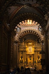 Fototapeta na wymiar Vertical shot of the inside of Morelia Cathedral in Morelia, Mexico