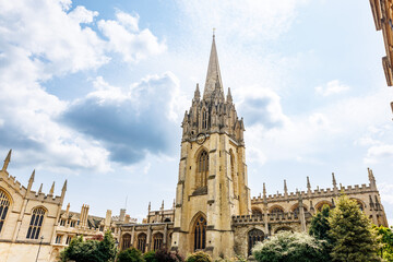 Fototapeta premium View of the University Church of St Mary the Virgin, English church in Oxford. It is the centre from which the University of Oxford grew