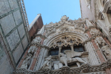 Obraz premium Venice city, gondolas, churches, tourists, canals.. Venice Italy