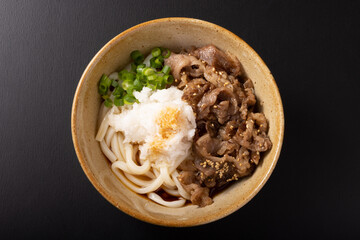 鬼おろし肉ぶっかけうどん