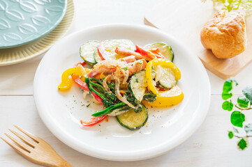 ベーコンと夏野菜のマヨネーズ炒め