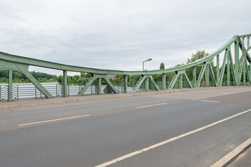 Fototapeta na wymiar Glienicker Brücke in Potsdam