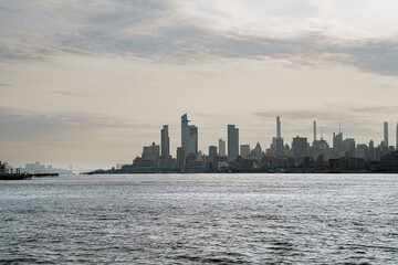 Fototapeta na wymiar Manhattan view of Liberty park
