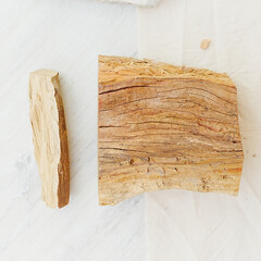 madera  y fondo blanco, fotoproducto