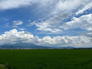 220704田んぼ金井

山形市金井
田んぼ
雲
そら
蔵王
晴れ