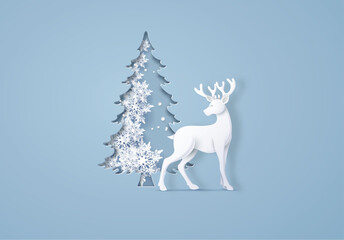 Reindeer with christmas tree - 619608817