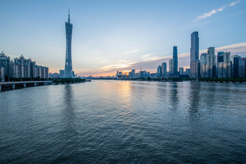 Obraz premium Sunset Scenery on the Skyline of Urban Landmark Buildings in Guangzhou, China