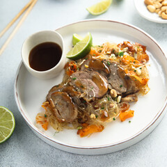 Rice noodles with pork and peanut