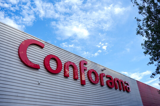 Conforama furniture commerce and store retail chain brand logotype
