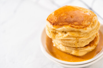 Fototapeta na wymiar Eggnog pancakes
