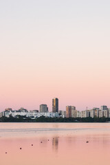 Fototapeta na wymiar View of the rodrigo de freitas lagoon in Rio de Janeiro.