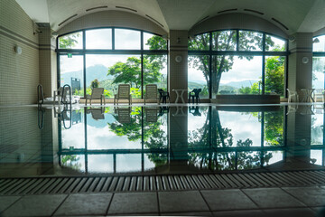 夏休みの室内プール