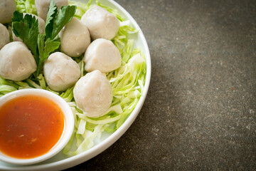 Boiled Fish Balls with Spicy Sauce